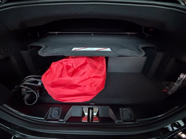Used 2025 Ferrari Roma Spider RWD image 11
