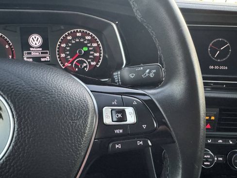 Used 2020 Volkswagen Jetta SE w/ SE Cold Weather Package FWD image 33
