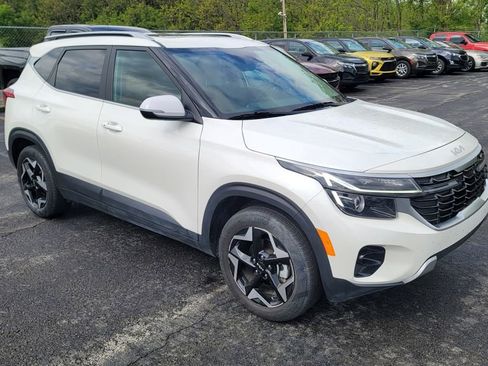 Used 2025 Kia Seltos EX w/ EX Sunroof Package FWD image 8