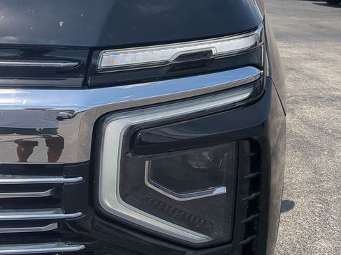 New 2025 Chevrolet Suburban Premier image 10