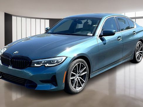 Used 2021 BMW 330i Sedan w/ Driving Assistance Package image 3