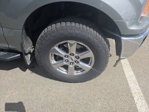 Used 2019 Ford F150 XLT w/ Equipment Group 302A Luxury AWD/4WD image 3