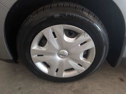 Used 2011 Nissan Versa 1.8 S w/ Plus Pkg FWD image 46