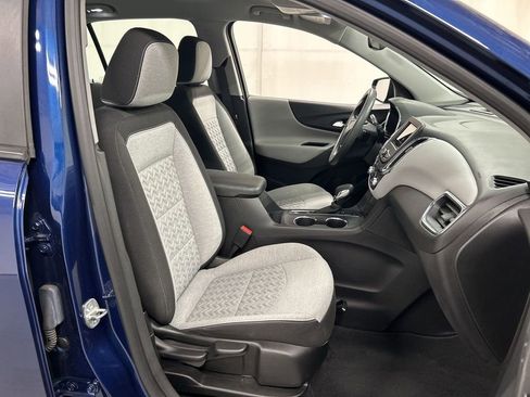 Used 2023 Chevrolet Equinox LS image 21