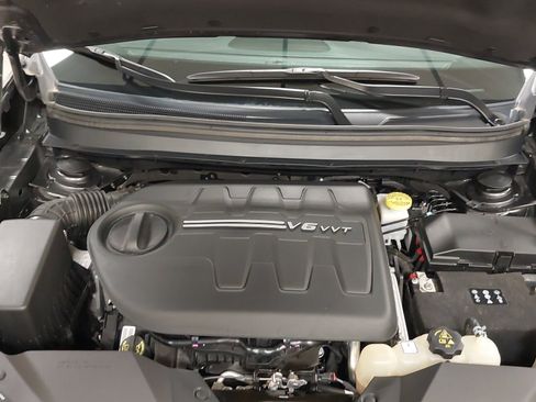 Used 2022 Jeep Cherokee Limited AWD/4WD image 29