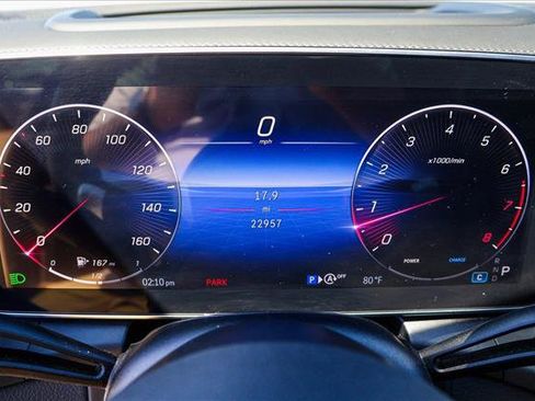 Used 2023 Mercedes-Benz GLC 300 4MATIC image 15