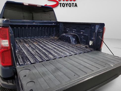 Used 2022 Chevrolet Silverado 1500 Custom w/ Safety Confidence Package RWD image 7