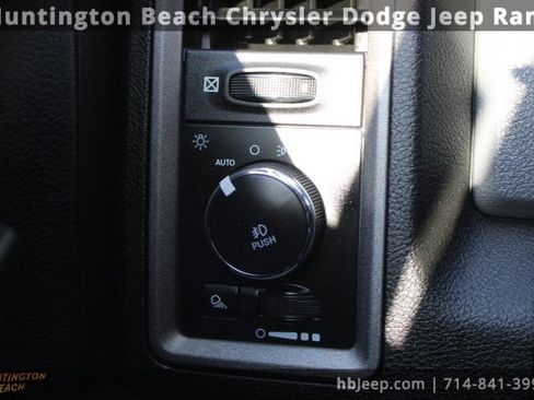 Used 2019 RAM 1500 Express image 21