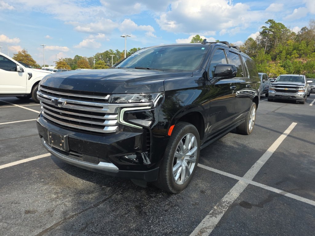 Used 2021 Chevrolet Suburban High Country AWD/4WD image 2