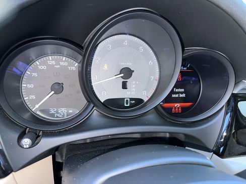 Used 2023 Porsche Macan S image 6