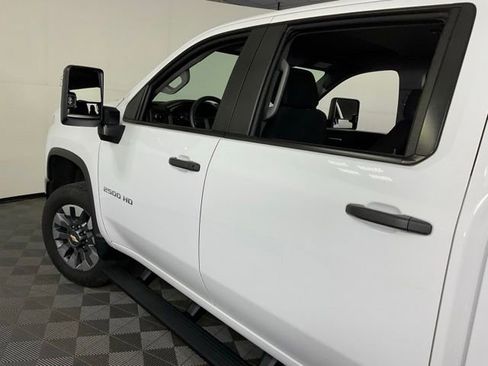 Used 2024 Chevrolet Silverado 2500 Custom w/ Custom Value Package AWD/4WD image 40