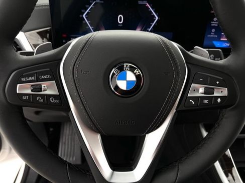 Used 2026 BMW X5 xDrive40i AWD/4WD image 11