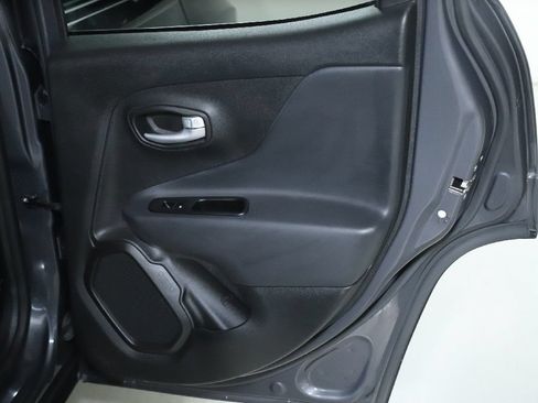 Certified 2023 Jeep Renegade Latitude AWD/4WD image 31
