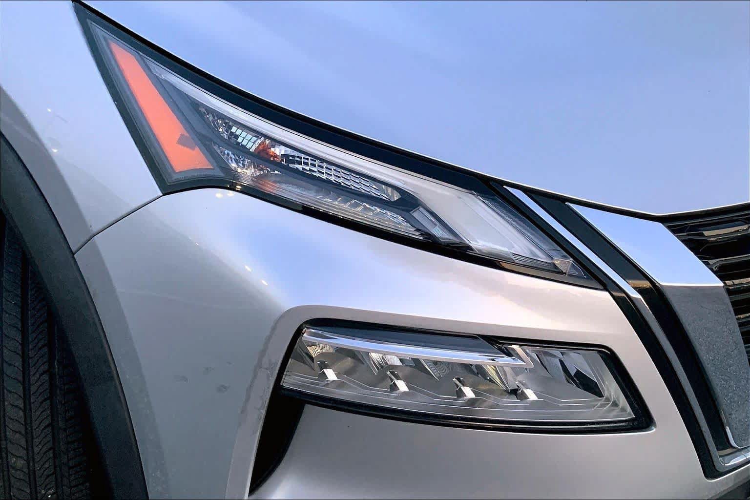 Used 2023 Nissan Rogue SV AWD/4WD image 24