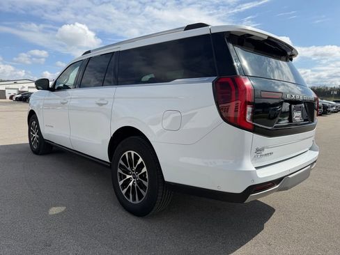 Used 2025 Ford Expedition Max Platinum AWD/4WD image 7