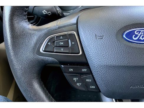 Used 2018 Ford Escape SEL image 19