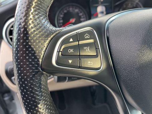 Used 2019 Mercedes-Benz GLC 300 GLC 300 image 29