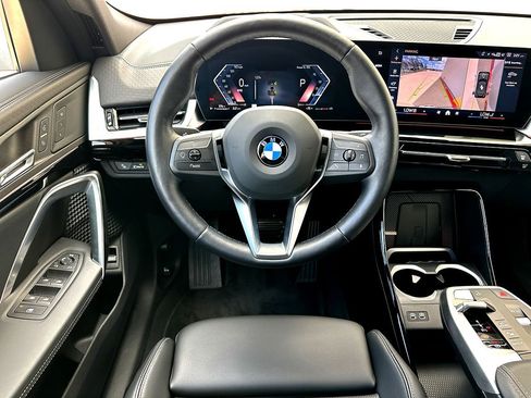 Certified 2025 BMW X2 xDrive28i image 21