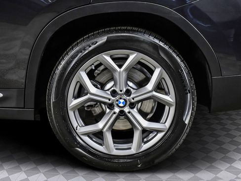Used 2025 BMW X4 xDrive30i AWD/4WD image 31