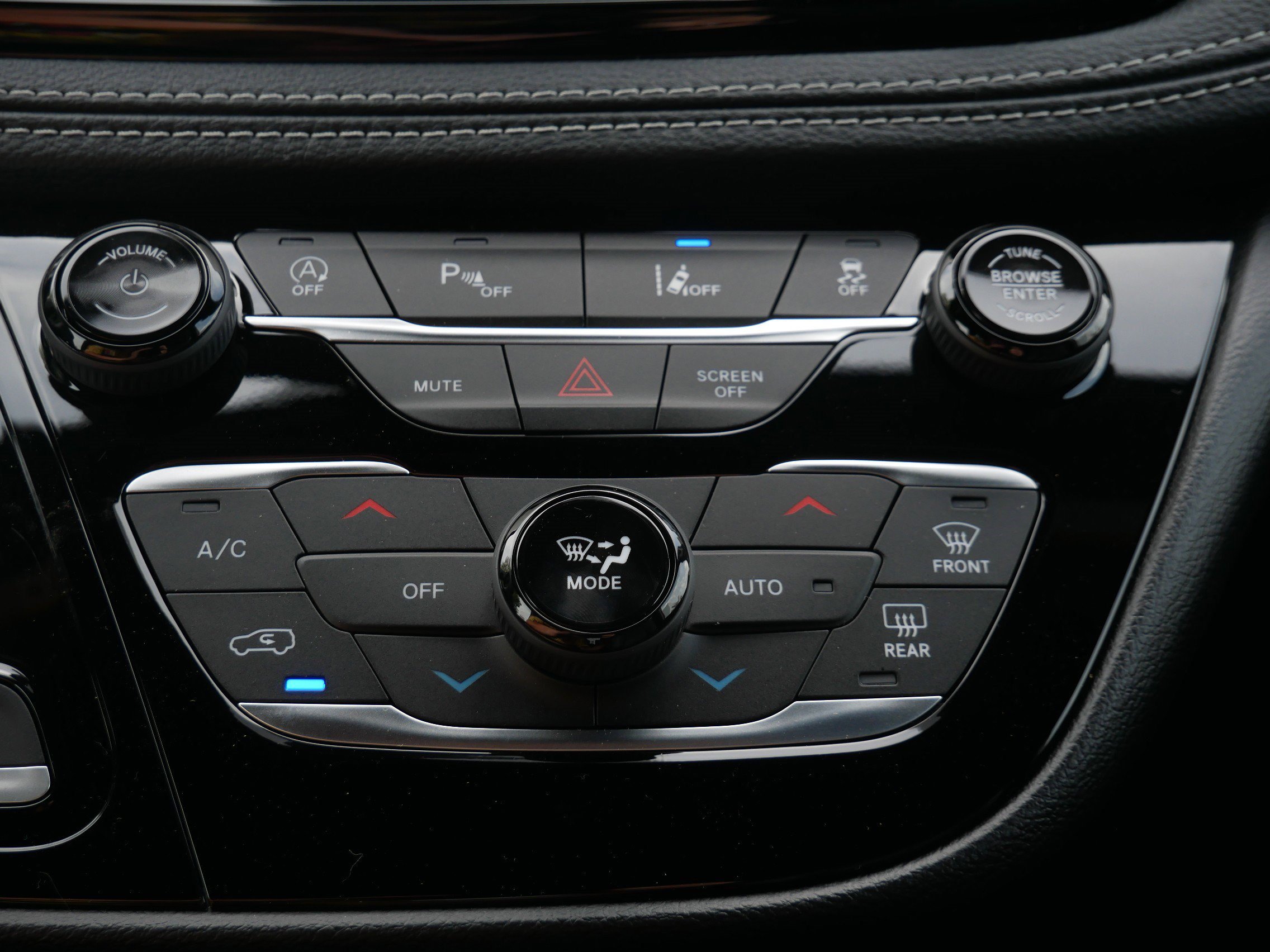 New 2027 Chrysler Pacifica Select FWD image 19
