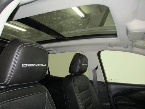 Certified 2022 GMC Terrain Denali image 14