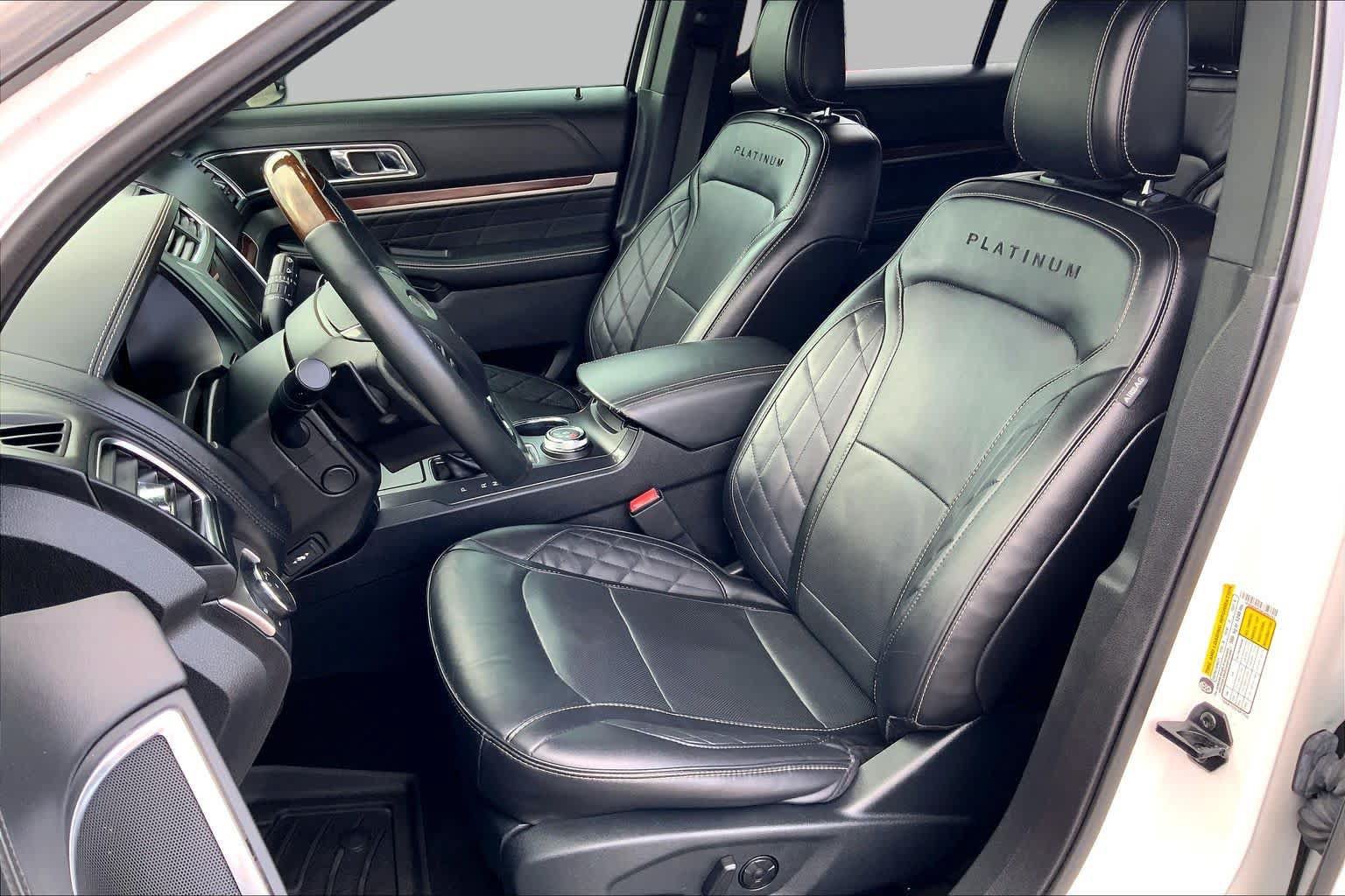 Used 2019 Ford Explorer Platinum AWD/4WD image 7
