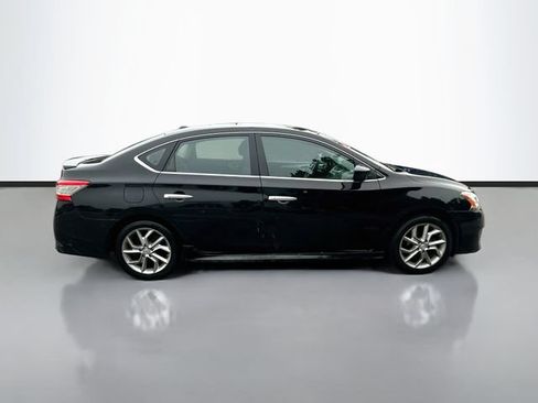 Used 2014 Nissan Sentra SR w/ SR Driver Package FWD image 5