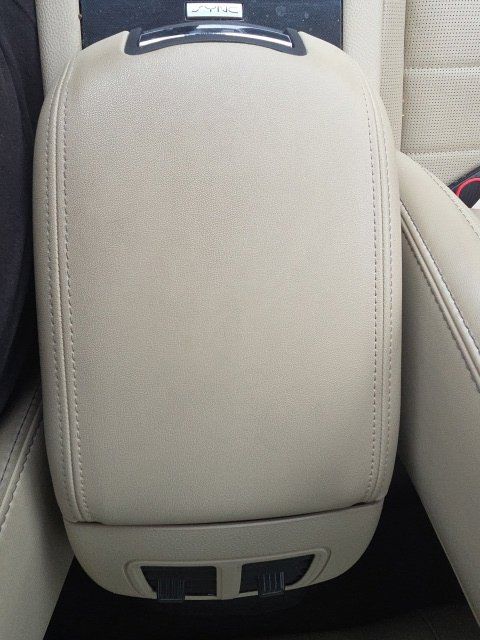 Used 2018 Ford Taurus Limited FWD image 36