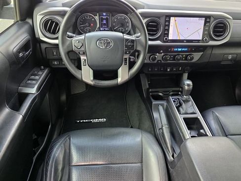 Certified 2020 Toyota Tacoma Limited image 11