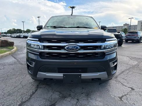 Used 2022 Ford Expedition Max Limited AWD/4WD image 9
