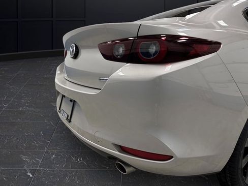 Used 2024 MAZDA MAZDA3 s image 28