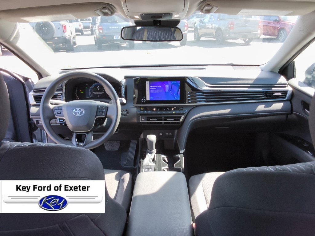 Used 2025 Toyota Camry LE FWD image 21