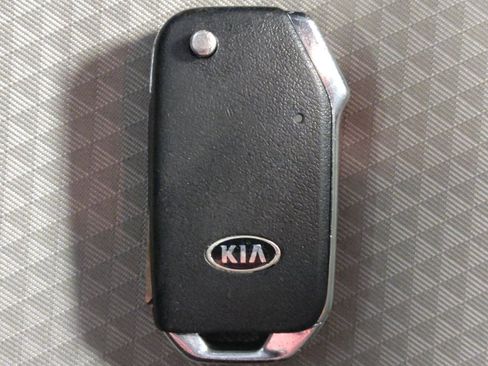 Used 2020 Kia Soul LX FWD image 32