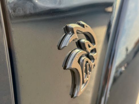 Used 2022 Dodge Charger SRT Hellcat w/ Carbon/Suede Interior Package image 10