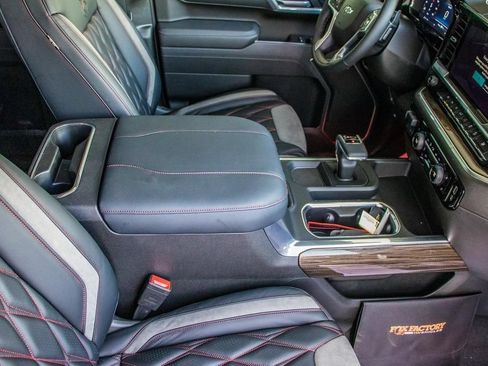 New 2025 Chevrolet Silverado 1500 RST AWD/4WD image 17