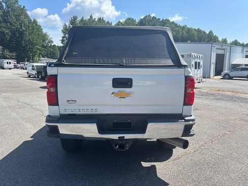 Used 2016 Chevrolet Silverado 2500 W/T AWD/4WD image 6