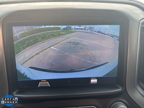 Used 2023 Chevrolet Silverado 2500 LT w/ Convenience Package image 17