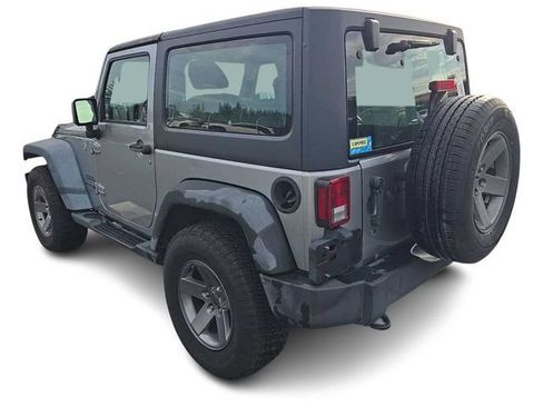 Used 2018 Jeep Wrangler Sport AWD/4WD image 6