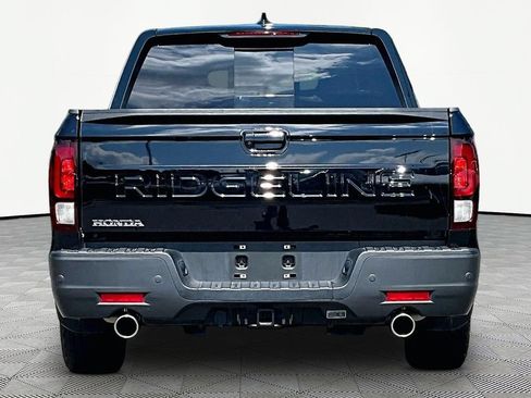 Used 2025 Honda Ridgeline Black Edition image 7