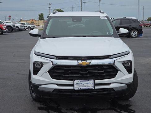Used 2025 Chevrolet TrailBlazer LT w/ Driver Confidence Package AWD/4WD image 48