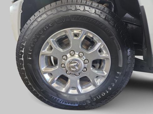 Used 2024 RAM 2500 Laramie AWD/4WD image 36