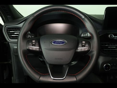 Used 2025 Ford Escape ST-Line FWD image 21