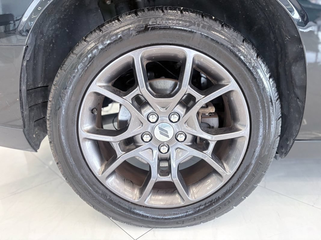 Used 2018 Dodge Challenger GT AWD/4WD image 39