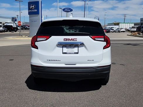 Used 2024 GMC Terrain SLE AWD/4WD image 20