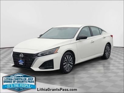 Used 2025 Nissan Altima 2.5 SV