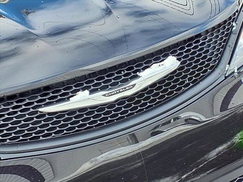 Certified 2024 Chrysler Voyager LX image 58