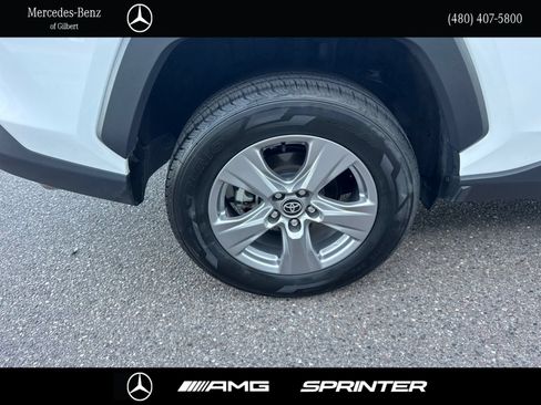 Used 2025 Toyota RAV4 XLE FWD image 8