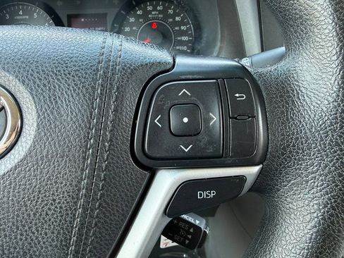 Used 2017 Toyota Sienna LE FWD image 34