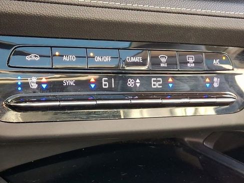 Used 2021 Buick Envision Avenir image 21