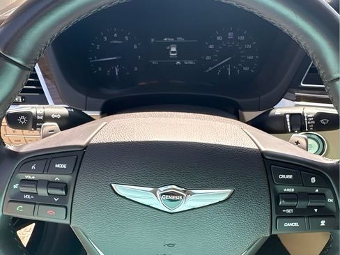 Used 2018 Genesis G80 3.8 RWD image 21